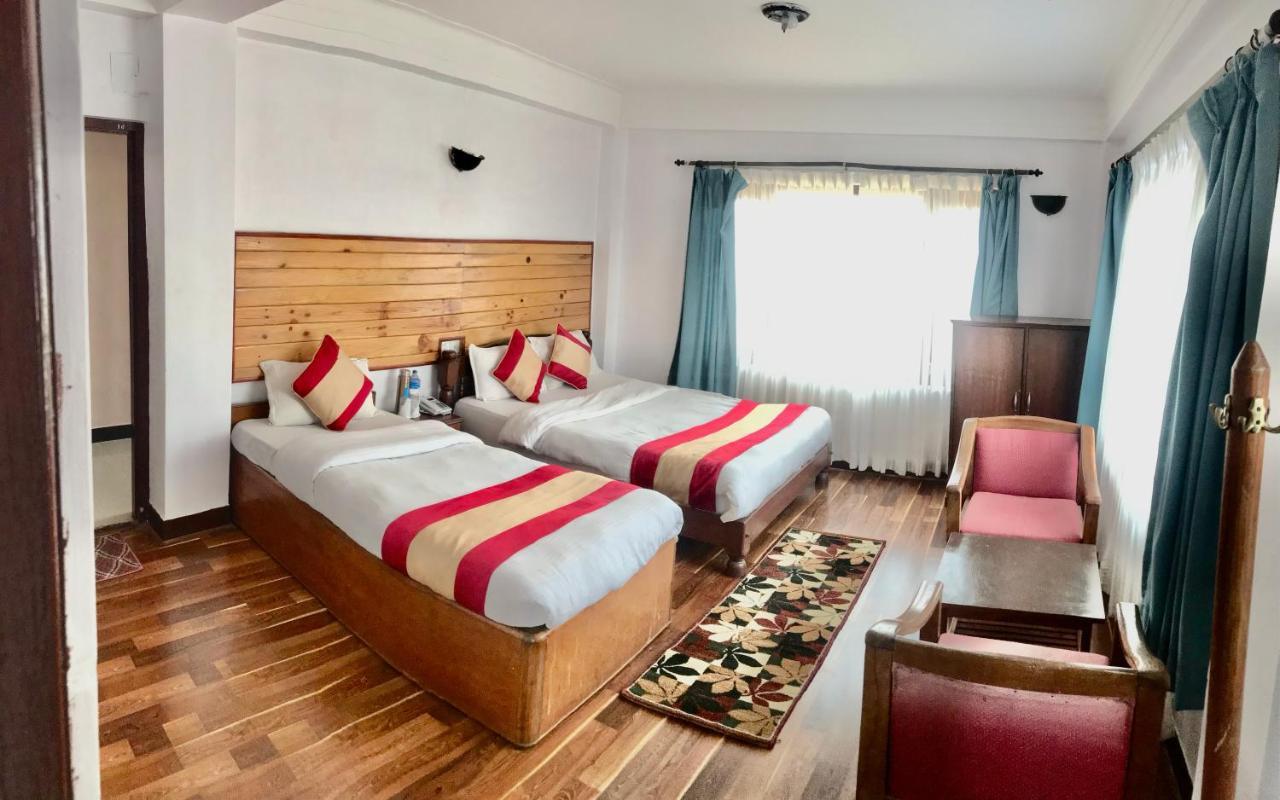 Mount Everest Hotel & Resort Nagarkot Bagian luar foto